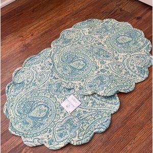 April Cornell Paisley Placemats 🩵